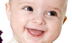 A-smiling-healthy-baby-007