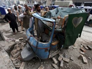 635814559945443110-EPA-epaselect-PAKISTAN-EARTHQUAKE